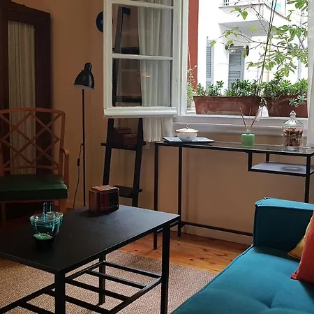 Konstantinos's Luxury Vintage Apartment *